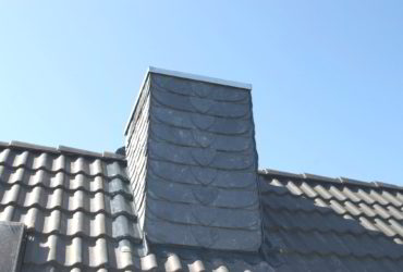 Kaminbekleidung mit Naturschiefer